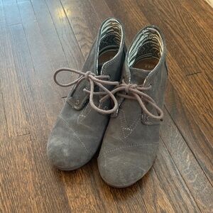 Toms Dark Gray Suede Wedge Boots for Women